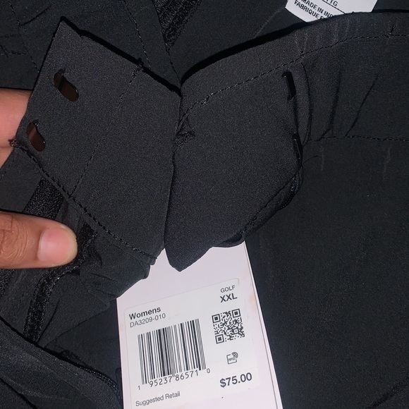 Nike Golf Shorts - Picture 4 of 4